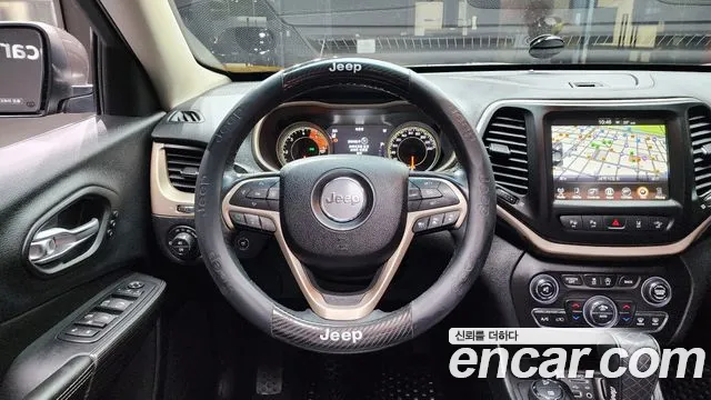 Jeep Cherokee 2016 — фото 14