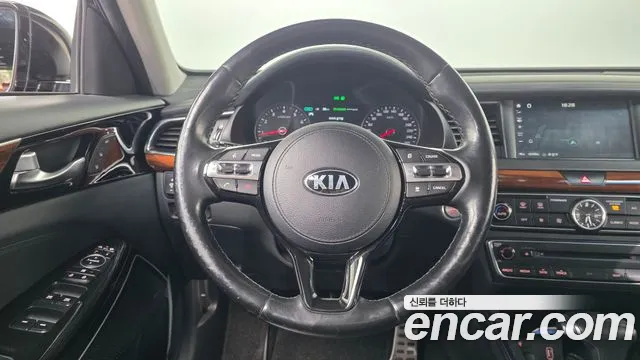 Kia K7 2017 — фото 14