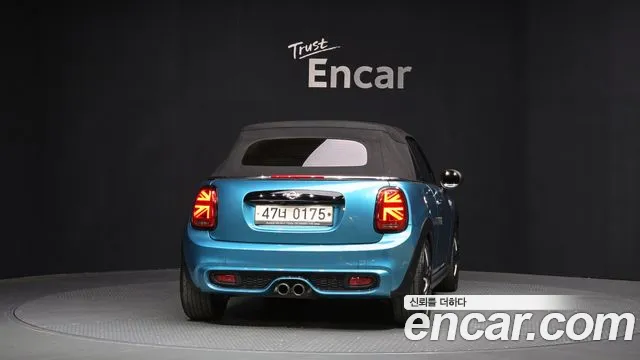 Mini Cooper Convertible 2017 — фото 4