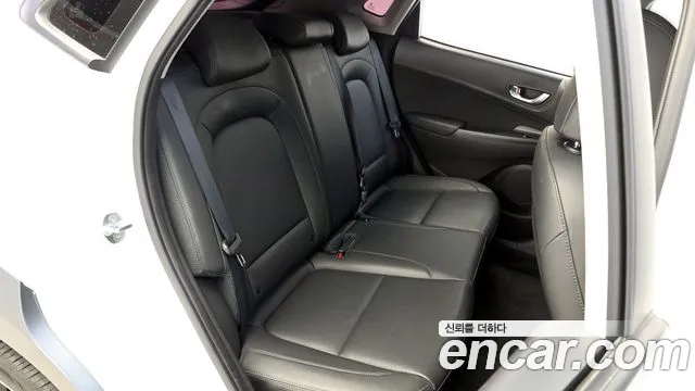 Hyundai Kona 2022 — фото 18