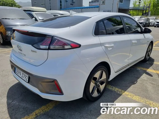Hyundai Ioniq 2020 — фото 3