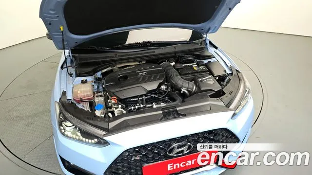Hyundai Veloster 2022 — фото 6