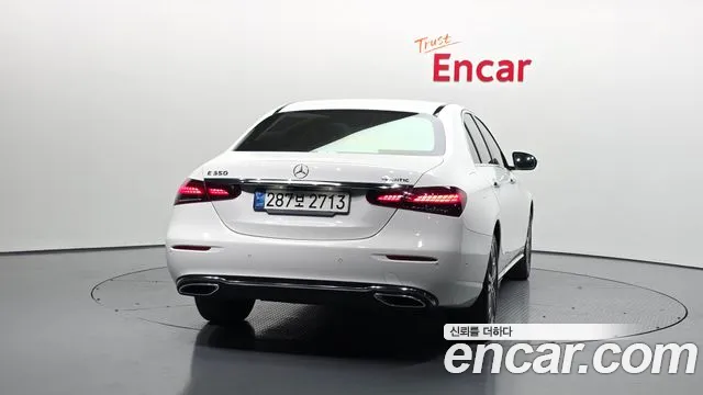 Mercedes-Benz E-Class 2021 — фото 4