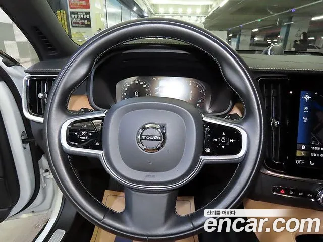 Volvo S90 2019 — фото 12