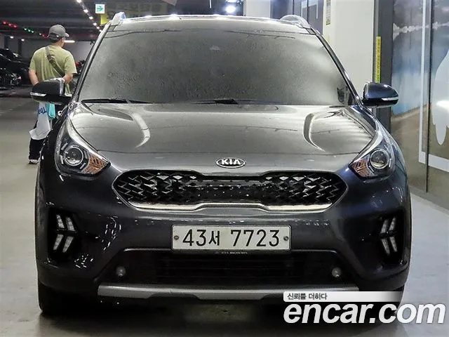 Kia Niro 2020 — фото 2