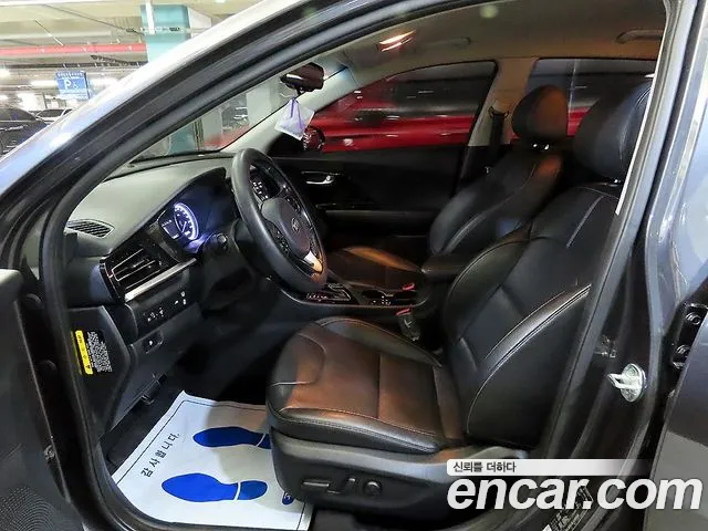 Kia Niro 2020 — фото 6