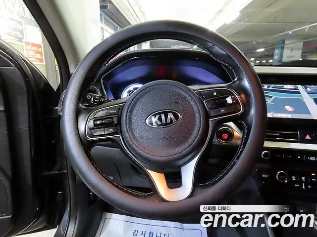 Kia Niro 2020 — фото 8