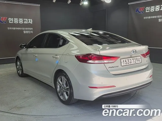 Hyundai AVANTE 2018 — фото 4