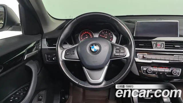 BMW X1 2017 — фото 12