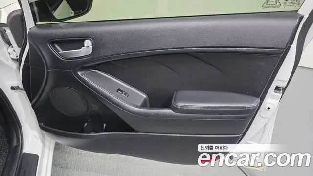 Kia K3 2015 — фото 15