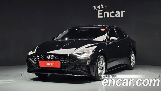 Hyundai Sonata 2022 — фото 1
