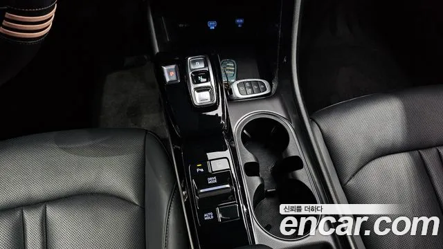 Hyundai Sonata 2022 — фото 12