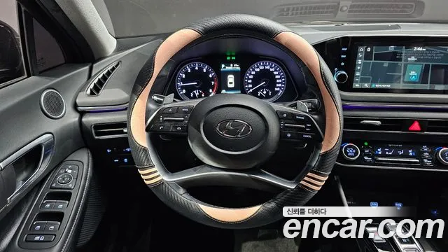Hyundai Sonata 2022 — фото 19