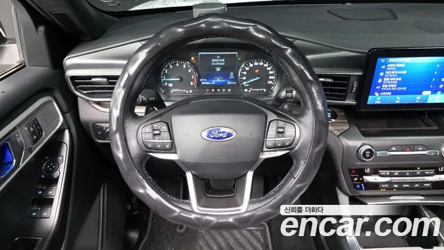 Ford Explorer 2020 — фото 13