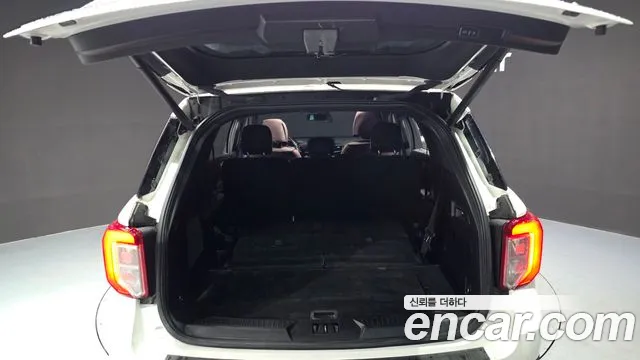 Ford Explorer 2020 — фото 20