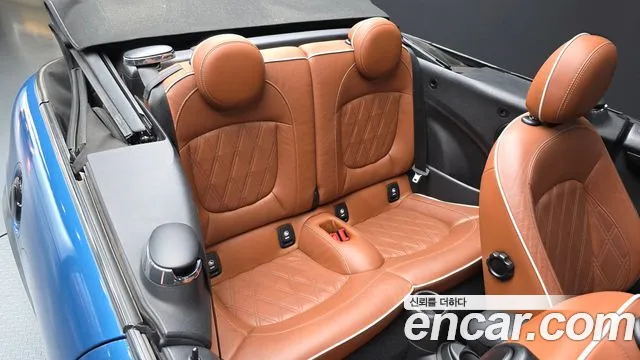 Mini Cooper Convertible 2022 — фото 17