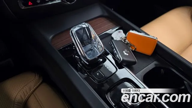 Volvo S60 2021 — фото 12