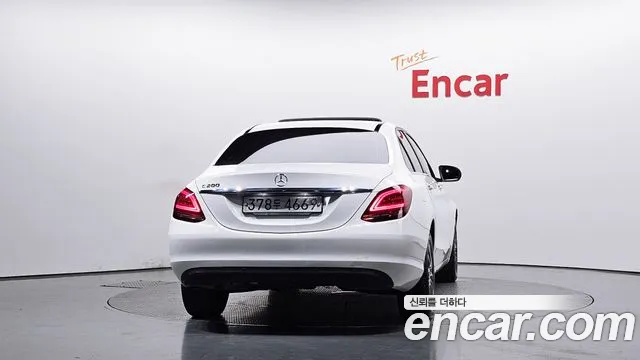 Mercedes-Benz C-Class 2020 — фото 3