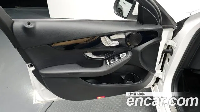 Mercedes-Benz C-Class 2020 — фото 13