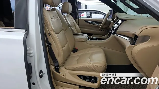 Cadillac Escalade 2020 — фото 17