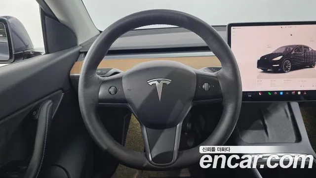 Tesla Model Y 2022 — фото 13