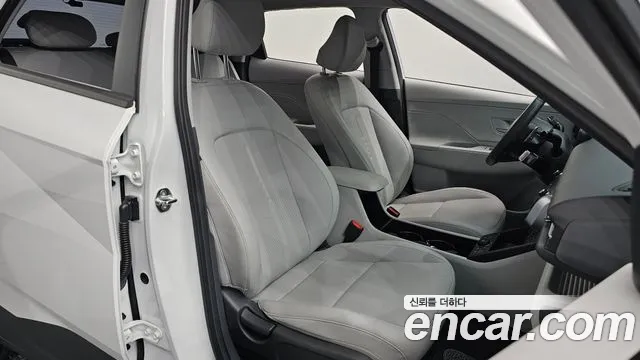 Hyundai Kona 2025 — фото 16