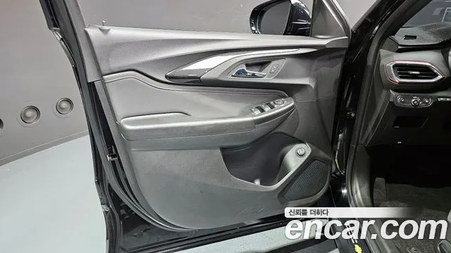 ChevroletGMDaewoo Trailblazer 2022 — фото 14