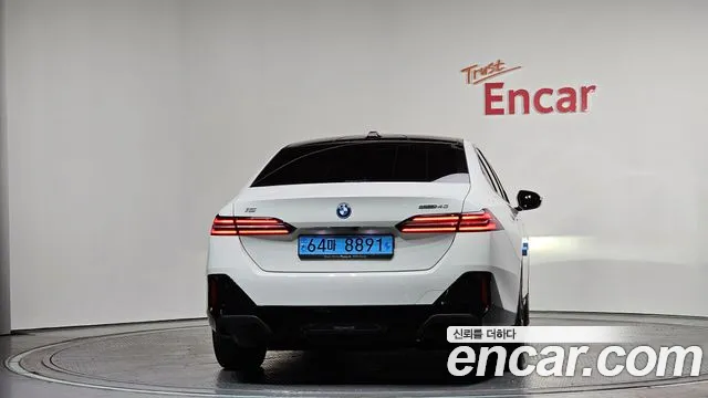 BMW i5 2024 — фото 4
