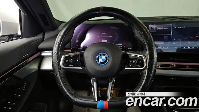 BMW i5 2024 — фото 19