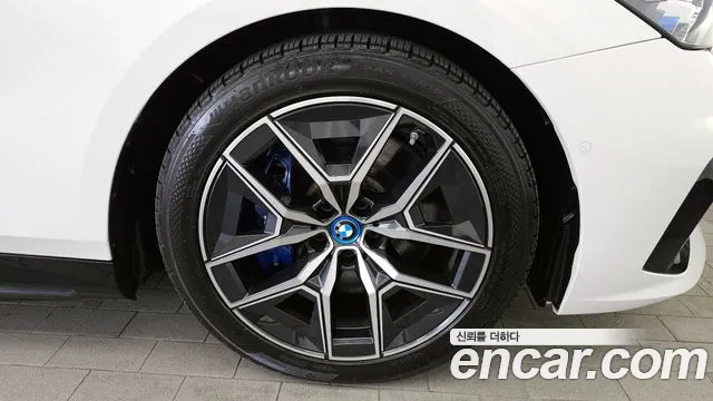 BMW i5 2024 — фото 7
