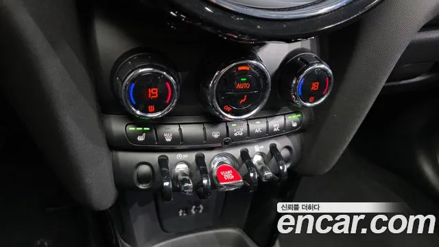 Mini Cooper 2015 — фото 16