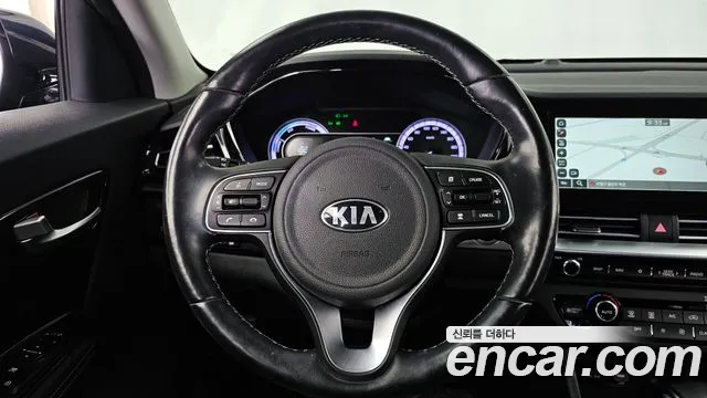 Kia Niro 2020 — фото 13
