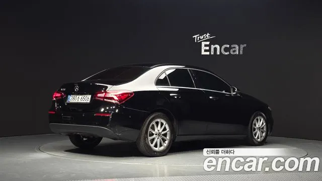 Mercedes-Benz A-Class 2020 — фото 2