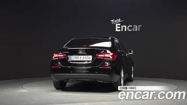 Mercedes-Benz A-Class 2020 — фото 4