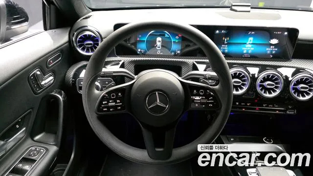 Mercedes-Benz A-Class 2020 — фото 19