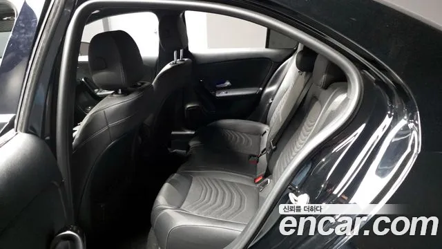 Mercedes-Benz A-Class 2020 — фото 16
