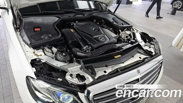 Mercedes-Benz E-Class 2019 — фото 6