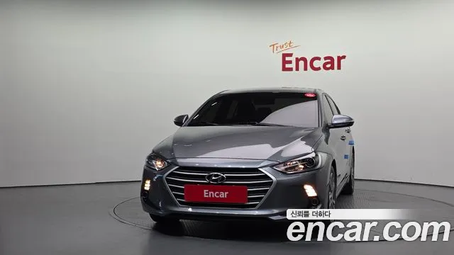 Hyundai AVANTE 2018 — фото 3