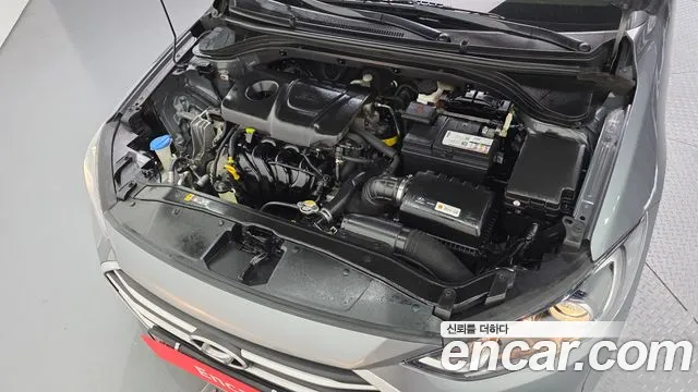 Hyundai AVANTE 2018 — фото 6