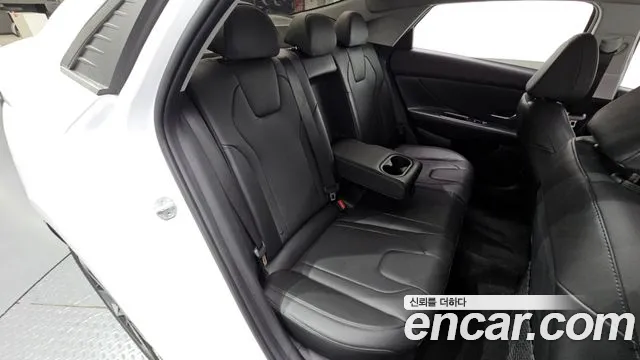 Hyundai AVANTE 2022 — фото 18
