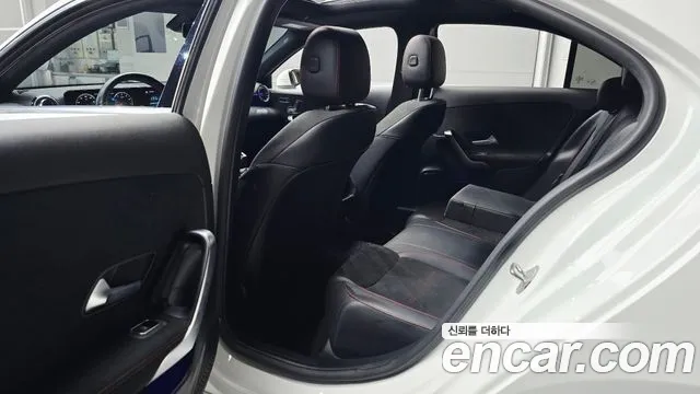 Mercedes-Benz A-Class 2022 — фото 17