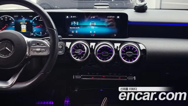 Mercedes-Benz A-Class 2022 — фото 20