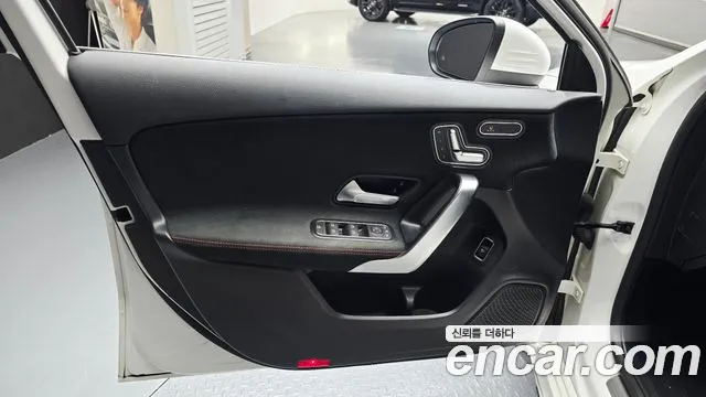 Mercedes-Benz A-Class 2022 — фото 14