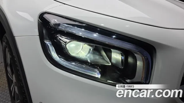 Mercedes-Benz GLB-Class 2022 — фото 8
