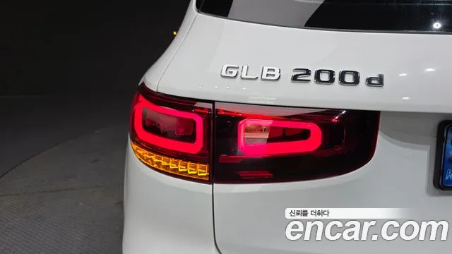 Mercedes-Benz GLB-Class 2022 — фото 9