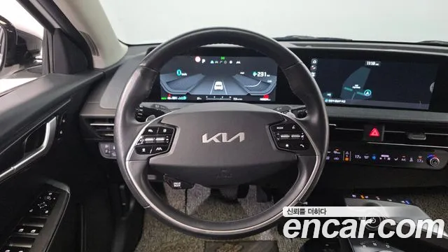 Kia EV6 2022 — фото 20