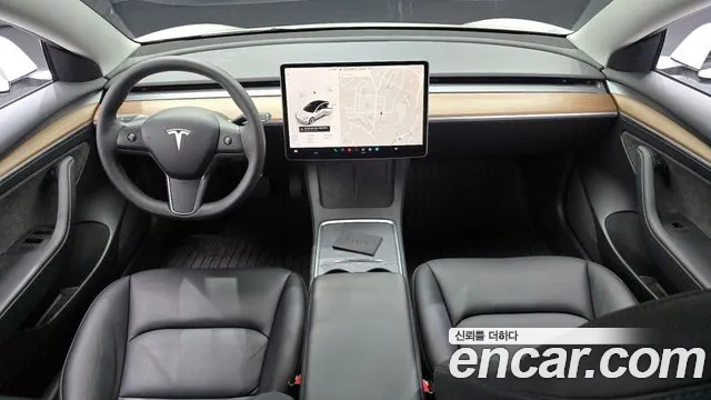 Tesla Model 3 2022 — фото 10