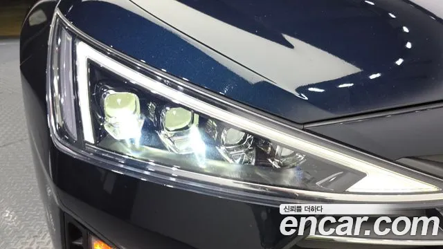 Hyundai AVANTE 2019 — фото 8