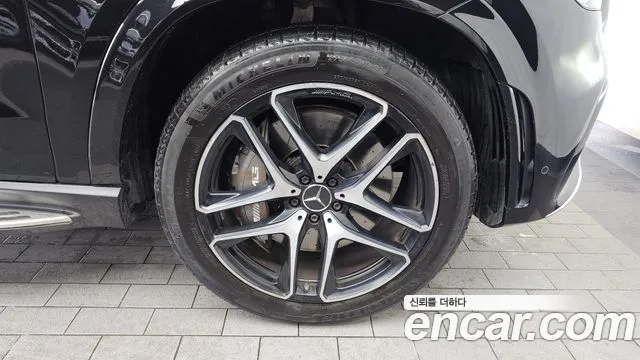 Mercedes-Benz GLE-Class 2020 — фото 7