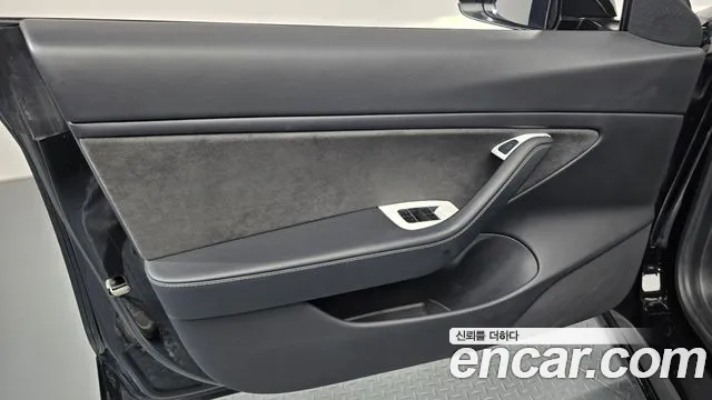 Tesla Model 3 2021 — фото 14